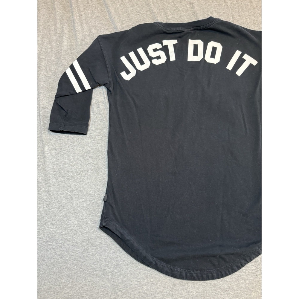 Nike black long-sleeve w/ white stripes on the sleeves and a curved hem - Small - Picture 9 of 10